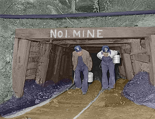 coalminersleavingthemines